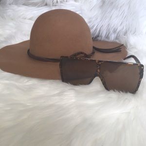 Women’s sunglasses
